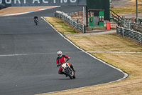 enduro-digital-images;event-digital-images;eventdigitalimages;mallory-park;mallory-park-photographs;mallory-park-trackday;mallory-park-trackday-photographs;no-limits-trackdays;peter-wileman-photography;racing-digital-images;trackday-digital-images;trackday-photos